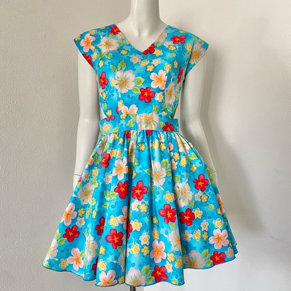Handmade Vintage Floral Hawaiian Print Dress
